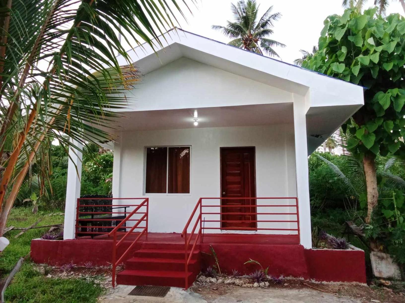 Bayay Ni Nanay Bed & Breakfast In Magpupungko Beach Road Pilar  Exterior photo